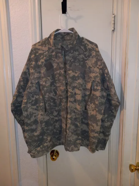 Used X-Large Regular USGI Gen III Level 4 ECWCS ACU Digital Camo Wind Jacket
