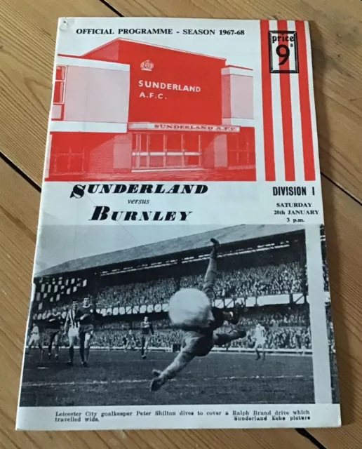 Sunderland v Burnley - Division One- January 1968 inc Magazine