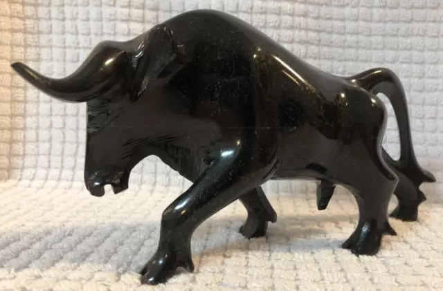 VINTAGE HEAVY BLACK ONYX MARBLE HAND CARVED FIGHTING BULL 5 x 9 1/2