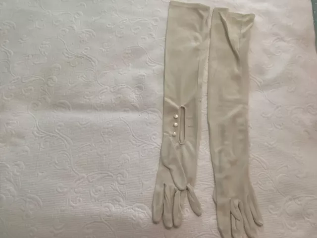 Evening Long Gloves with Button wrist Size B