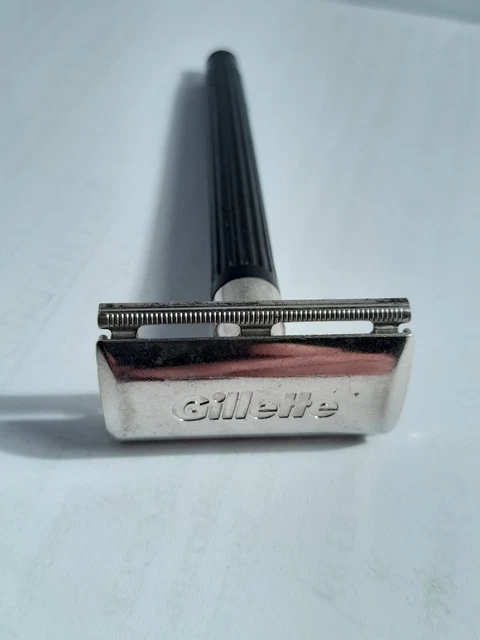 Vintage Gillette Razor Very good quality Original Works well