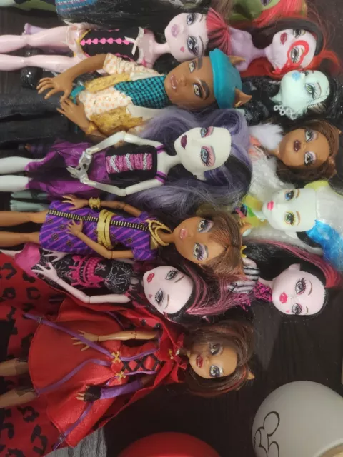 Monster High Bulk Bundle x16 Dolls Including First Wave Elastic Hip Dolls 2