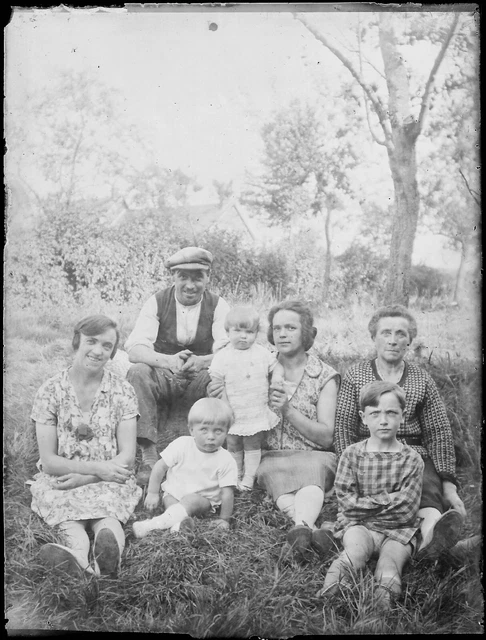 Plaque verre photo ancienne négatif noir et blanc 9x12 cm famille glass plate