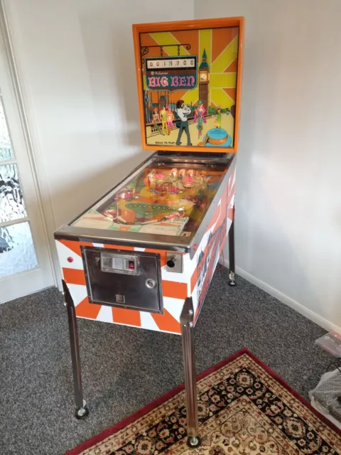 Vintage 1970s Big Ben Pinball Machine made by Williams. Good condition. Wooden.