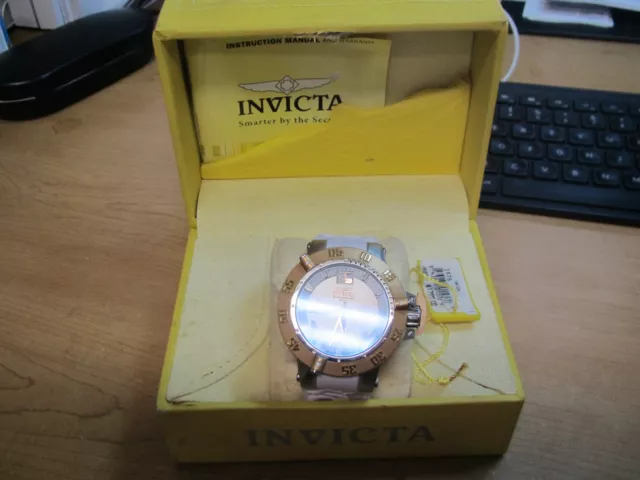 Invicta Men's Rare Subaqua White Band Watch 1576 NOT WORKING