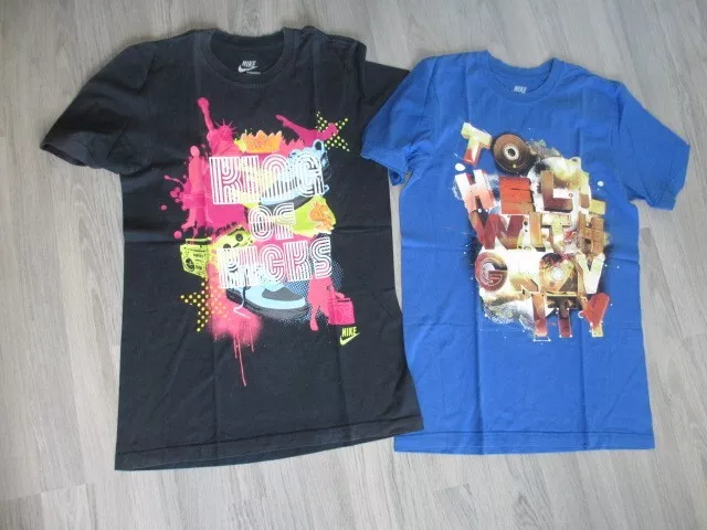 Lot De 2 Tee-Shirts Nike Manches Courtes  Taille S Comme Neufs Parfait État