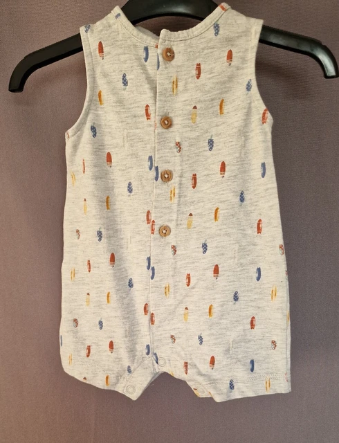 Pacchetto vestiti per bambine età 0-3 mesi. Usato. Condizioni perfette. 2
