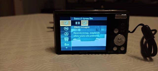 Fotocamera digitale SONY CYBER-SHOT Optical Steady Shot DSC-W830  20.1 M.pixels 16