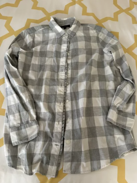 Women’s Banana Republic Shirt Medium Gray White Plaid Ruffle Button Down