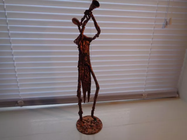 Scultura BRONZO anni '70 Sassofono Uomo Intonaco Coperto. Alto 15 pollici.  1,2 libbre. Usato