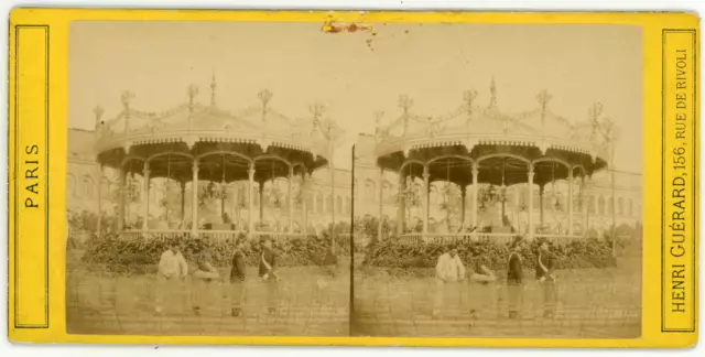 Stereo, France, Paris, Kiosque à musique dans un jardin à identifier, circa 1880