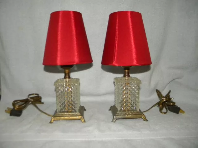 Pair Vintage Diamond Cut Pattern Glass Boudoir Lamps Brass Base Clip-on Shades