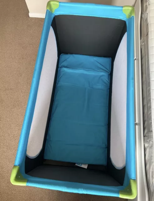 Baby Play Pen/Cot