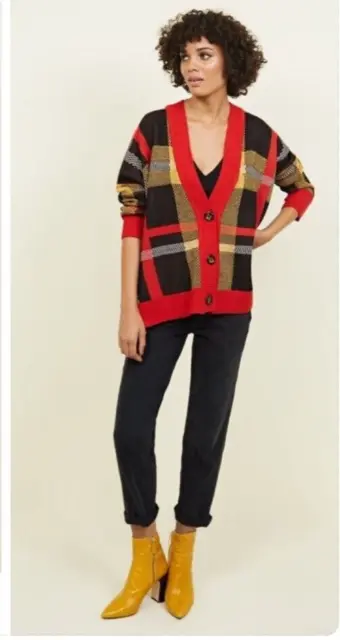 BNWT  Lovely Size M QED LDN Colourful Dogtooth Red Check Oversize Cardigan y
