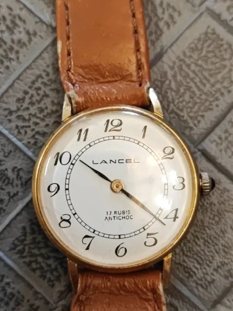 Lancel. Jolie montre mécanique ancienne fonctionne mais avance 2