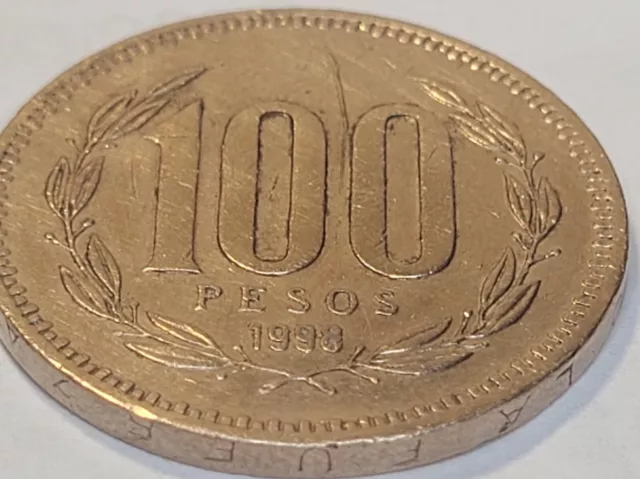 1998 Chile 100 Pesos Coin Km# 226.2, Coat Of Arms, Wreath US SELLER