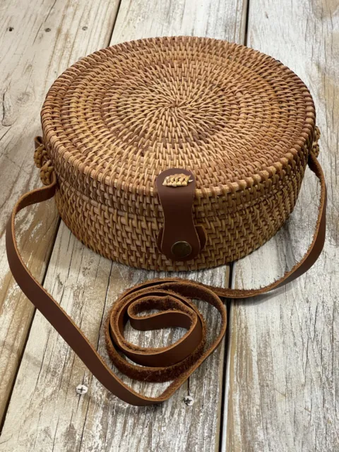 Preowned Woven Rattan Round Bag Shoulder Bag Purse Spring Wicker Purse