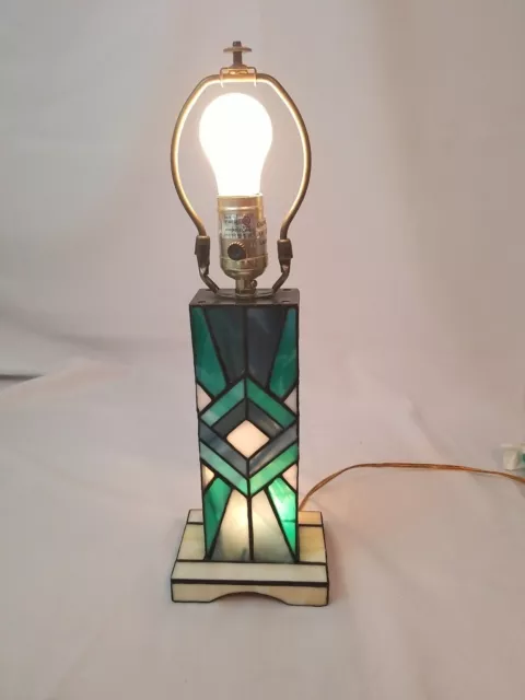 Stained Glass Accent Lamp. Slag Glass. Vintage Art Deco. Lamp and Night light