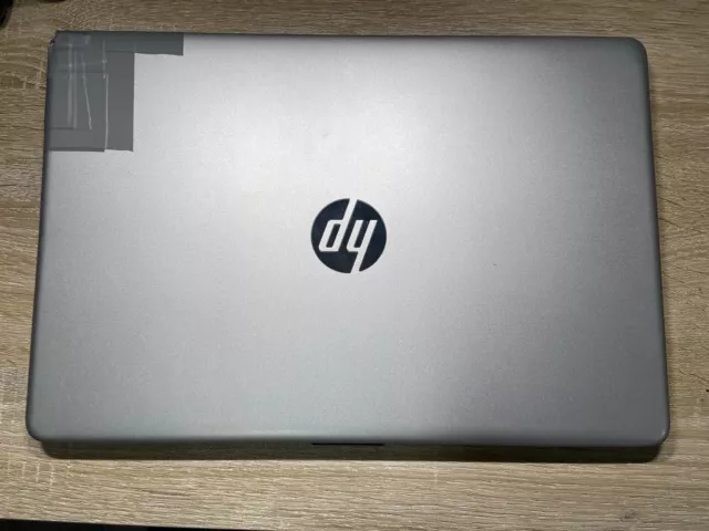 HP Laptop 15s-du0067tx 15” i7-8565U 8GBDDR4 512GBSSD