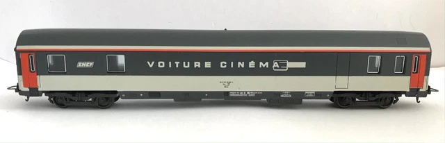 Voiture 1 ère Classe en Livrée Corail Plus / HO / LIMA JOUEF / L 308706