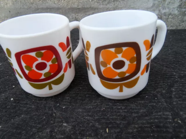 Lot 2 Ancien mini mug  Tasse opaline Vintage Rétro MOBIL année 70 's