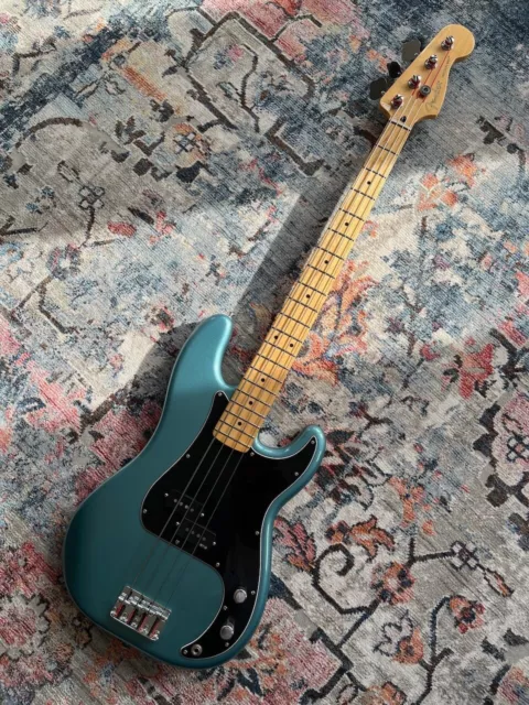 Fender MiM Player Precision Bass 2022 Tidepool/Maple - 8.4lbs