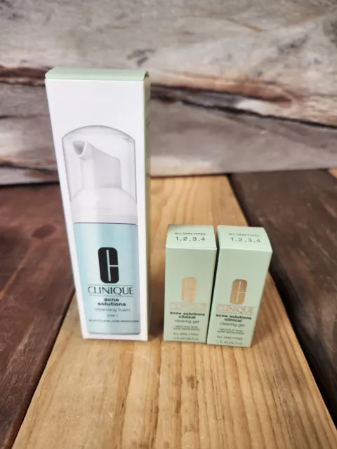 Clinique Acne Solutions Espuma Limpiadora BONIFICACIÓN Gel de Limpieza Clínica NUEVO