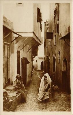 CPA ak tanger a street of the Arab quarter morocco (688989)