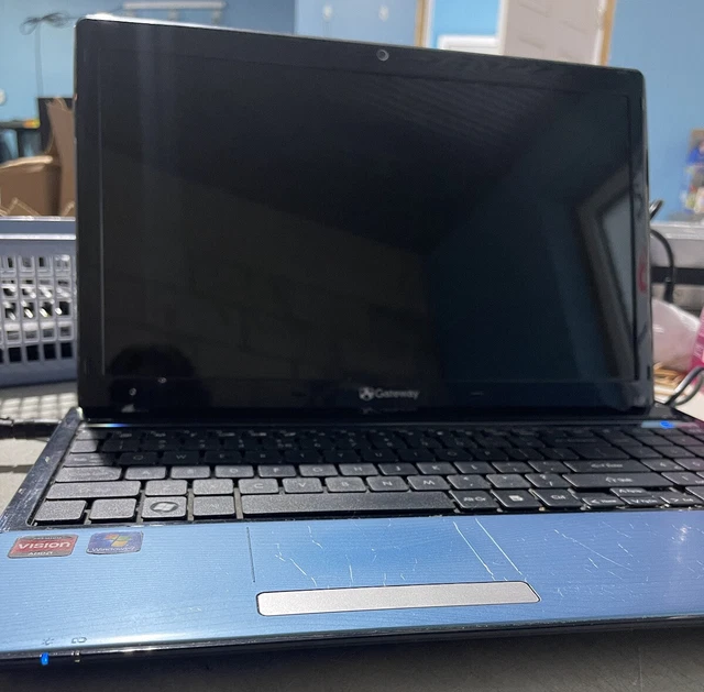 Gateway NEW95-AMD-PARTS-NO HDD/RAM/BATTERY-Laptop ONLY-Sold As Is-C974