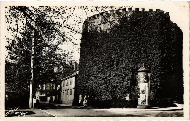 CPA AK THIONVILLE - La Tour aux Puces (651079)