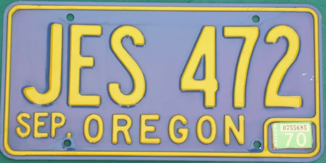 1970 Oregon  license plate  GAS OIL SIGN