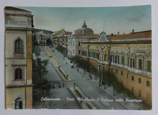 CALTANISSETTA - Viale Margherita e Palazzo della Prefettura,  vgc1954 f.g  bella