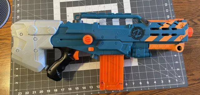 Nerf Zombie Strike Z Squad Longshot CS-12 Blaster With 12 Dart Holder