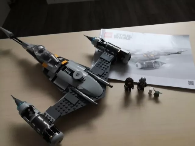 LEGO Star Wars: The Mandalorian's N-1 Starfighter (75325)