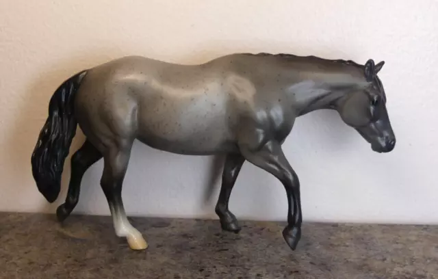 Breyer 2023 TSC Blue Roan QH Stock Horse Mare Cassidy Stablemate Foal Surprise