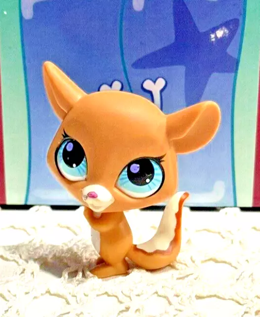 Littlest Pet Shop G4 Authentic Hide And Sweet Chipmunk #3068 Newer Style Pet