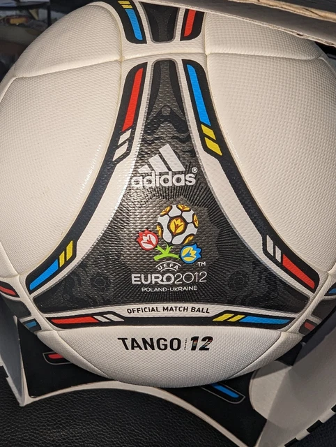 Lot De 2 Mini Ballons De Football Taille 1 - Euro 2000 (Terrestra) Et Euro 2012 (Tango) - Neufs