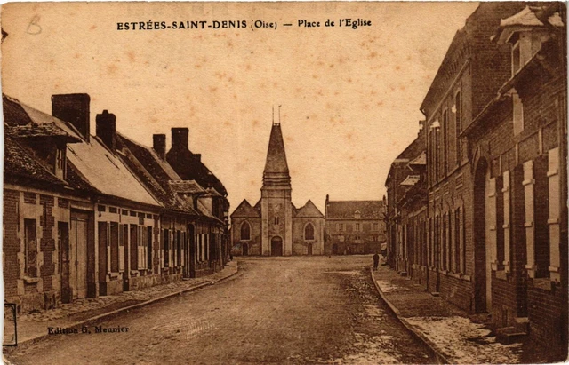 CPA AK ESTRÉES St-DENIS Place de l'Église (423487)