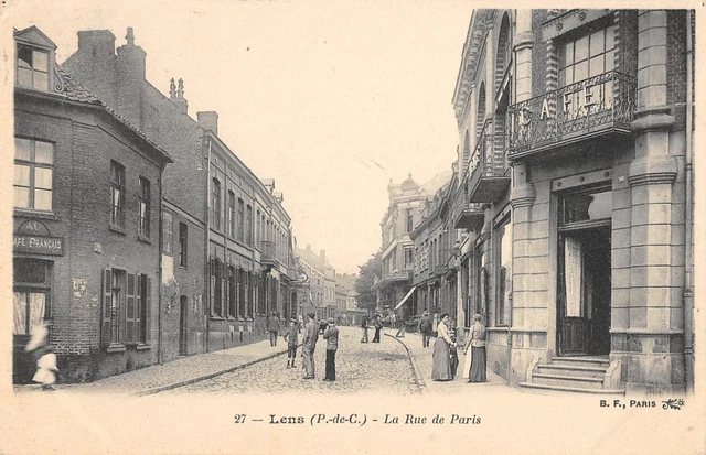 Cpa 62 Lens La Rue De Paris