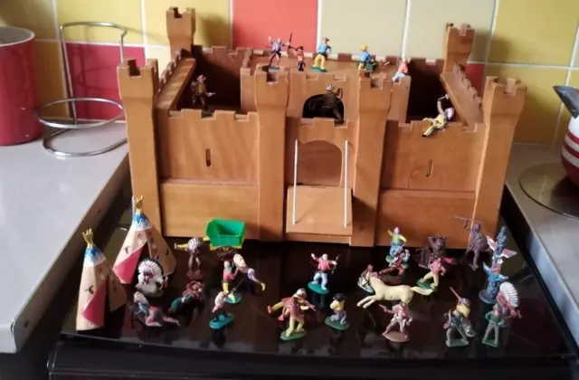 Vintage  Wooden Castle / Fort  - With Plastic cowboys & Indians & soldiers