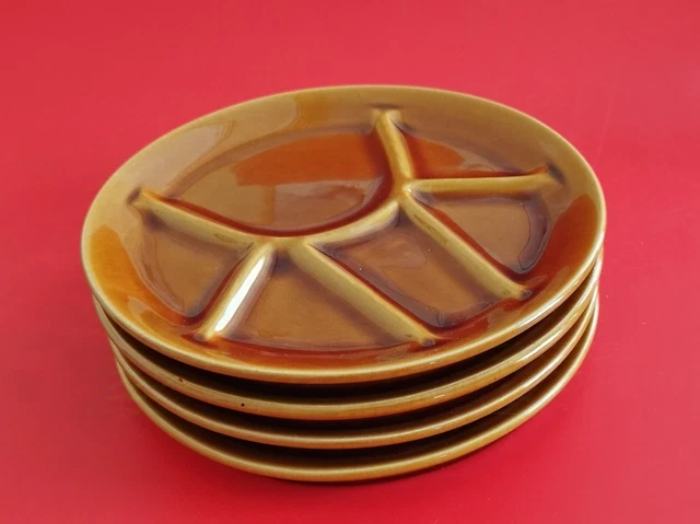 6 assiettes à fondue en faïence de Saint Amand modèle églantine | Selency