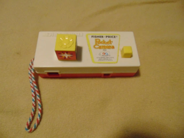 Vintage 1974 Fisher Price Toys POCKET CAMERA #464 No batteries! Works Great!