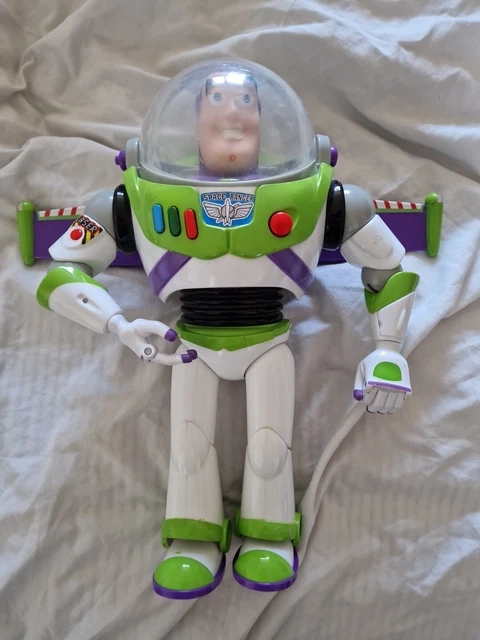 Disney Pixar Toy Story Action Chop Buzz 12 in Scale Figure
