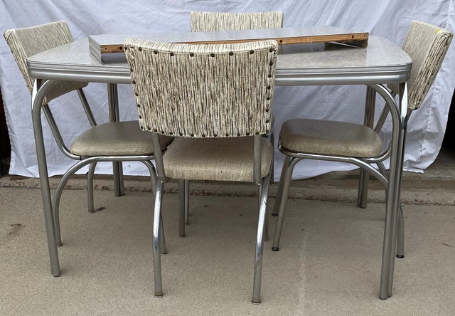 Vintage MCM 1954 Kitchen Master Formica / Chrome Table and 4 chairs Mid Century