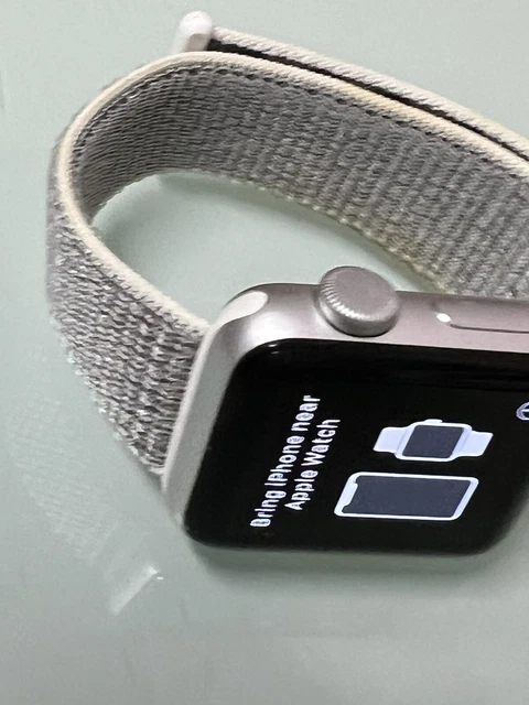 Apple Watch Series 3 38mm (GPS ) Aluminum Case sport Band