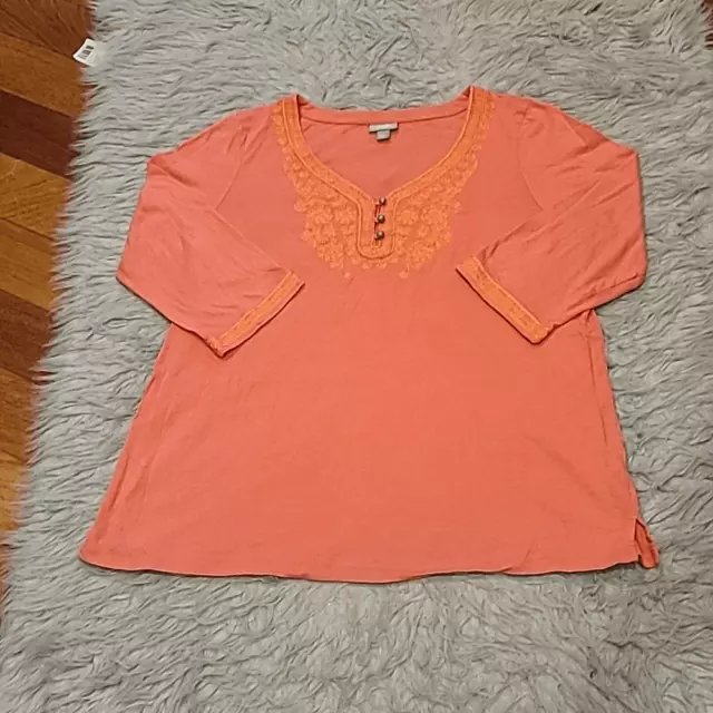 Camisa bordada para mujer J Jill coral suave manga larga con botón de detalle