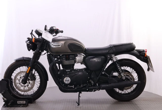 LOT 46908 2020 TRIUMPH BONNEVILLE T100 BLACK SPARES REPAIR NON