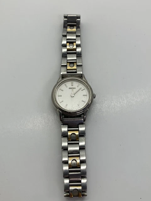 WOMEN'S SEIKO V701-1930 R1 864388 wrist watch Working #0540 $19.95