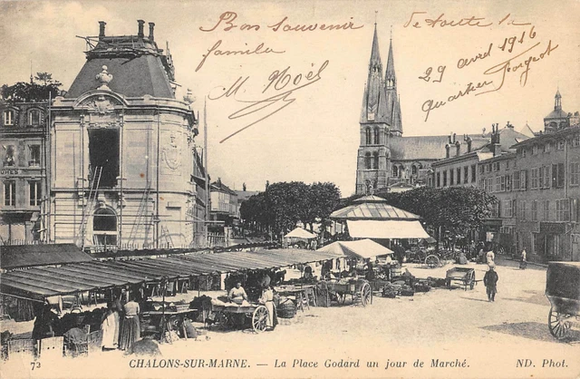 Cpa 51 Chalon Sur Marne La Place Godard Un Jour De Marche