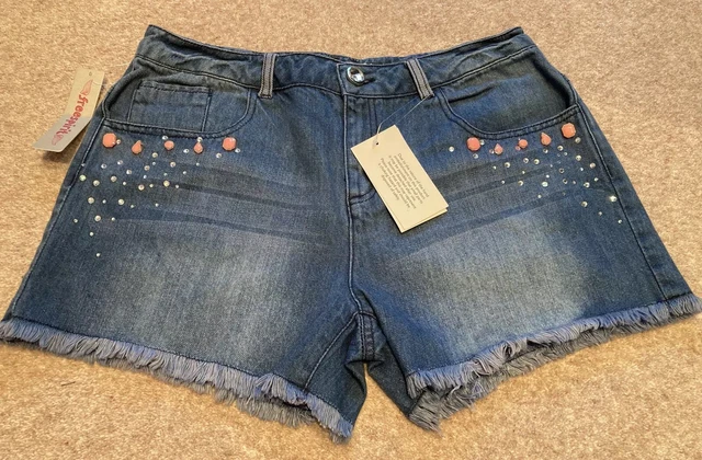 Pantaloncini denim Freespirit taglia 15 anni rosa per ragazze impreziositi Freyed nuovi con etichette